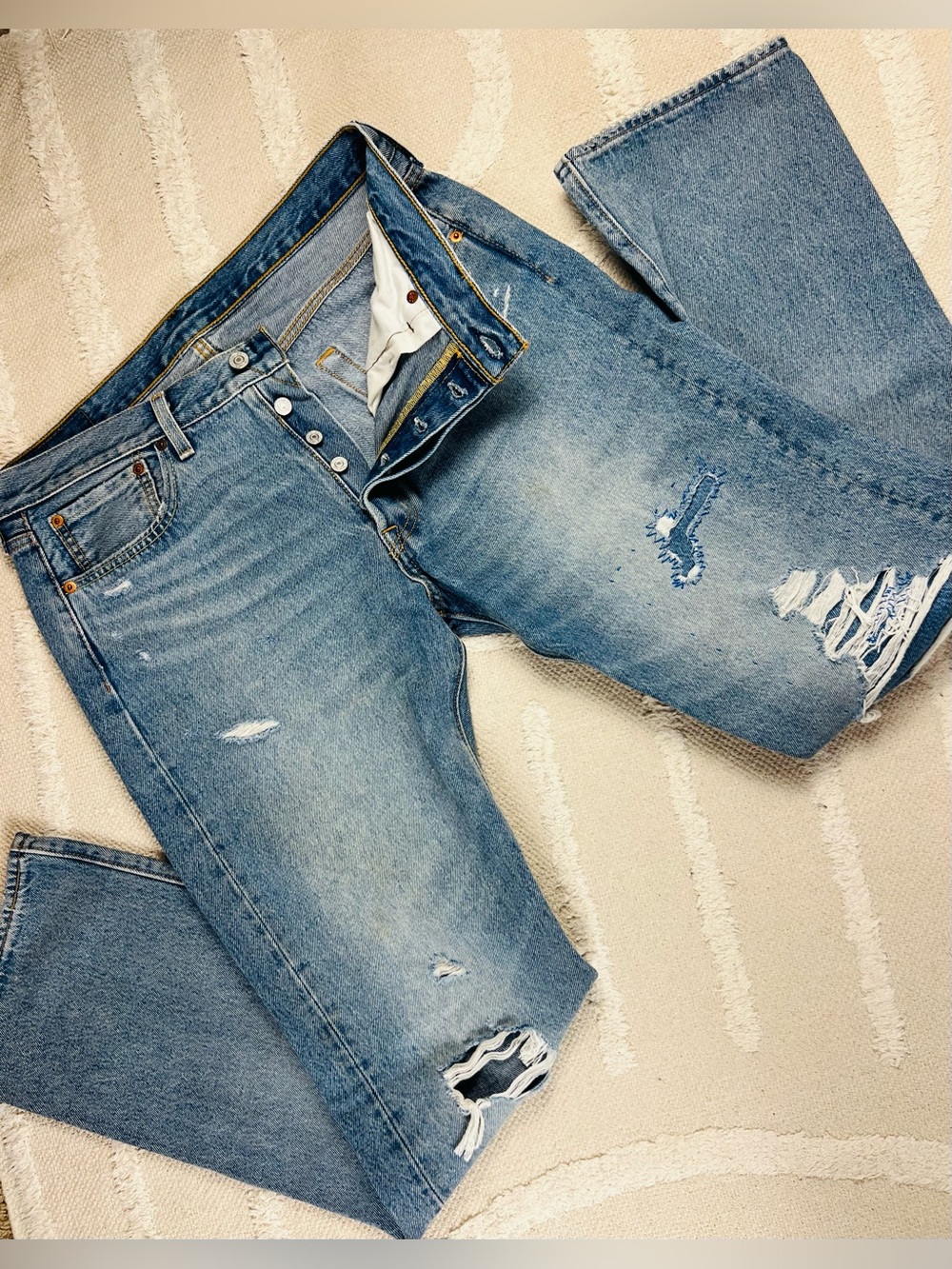 Levi's 501 150th Anniversary Men's Button Fly Distressed Jeans – 33W x 32L